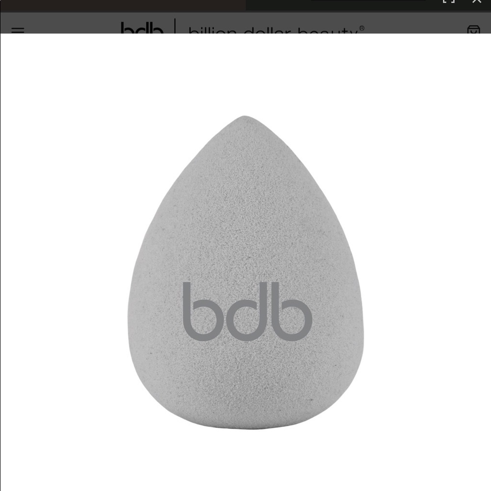 🌟 Billion Dollar Brow charcoal beauty blender